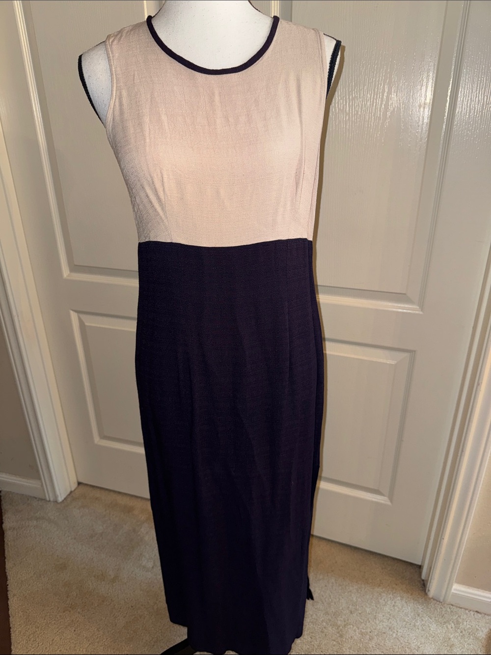 Studio I Two-Tone Sleeveless Maxi Dress in Cream and Navy - Size 8
